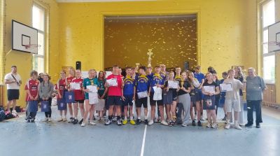 wręczenie puchar&oacute;w